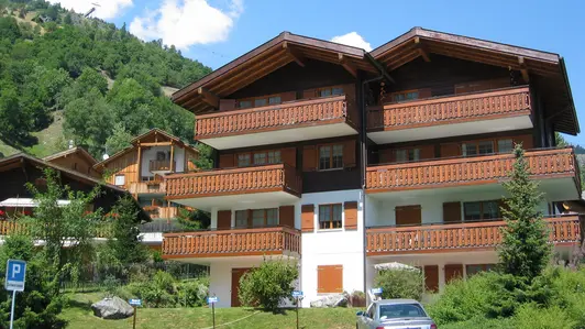 4.5 Zimmer-Wohnung Bergquell Blatten 4.5 Zimmer-Wohnung Bergquell Blatten